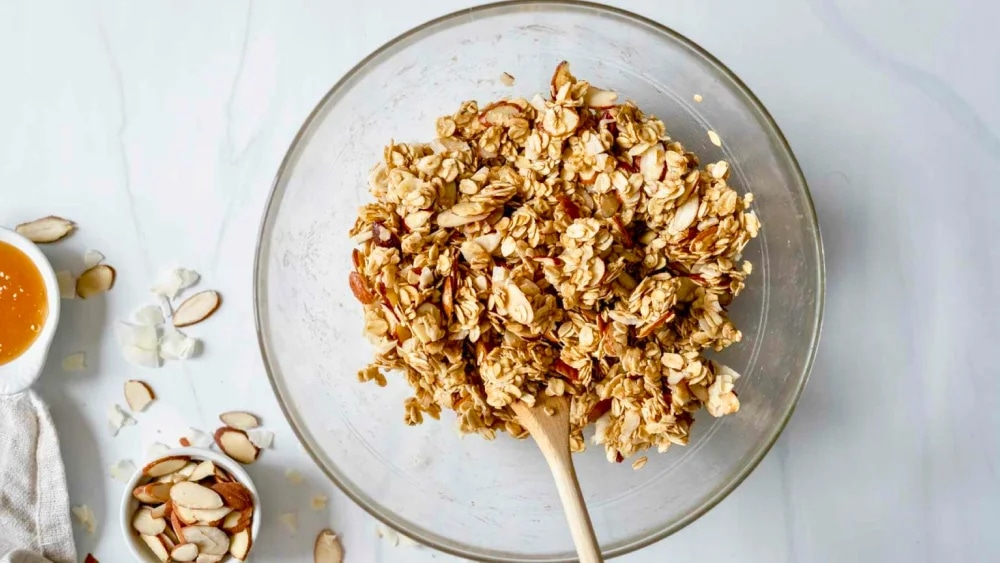 cach-lam-granola-bang-noi-chien-khong-dau-article-2