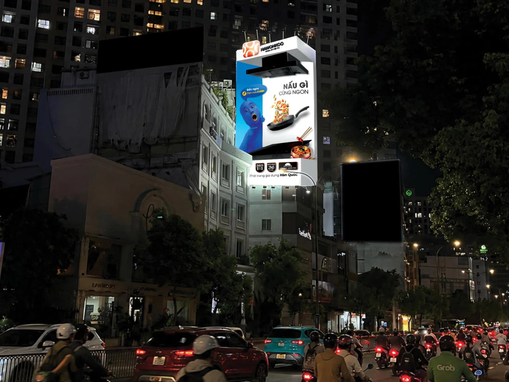 Billboard Hawonkoo × Điện Máy Xanh ban đêm tại Phú Nhuận – 176 Nguyễn Văn Trỗi, TP.HCM