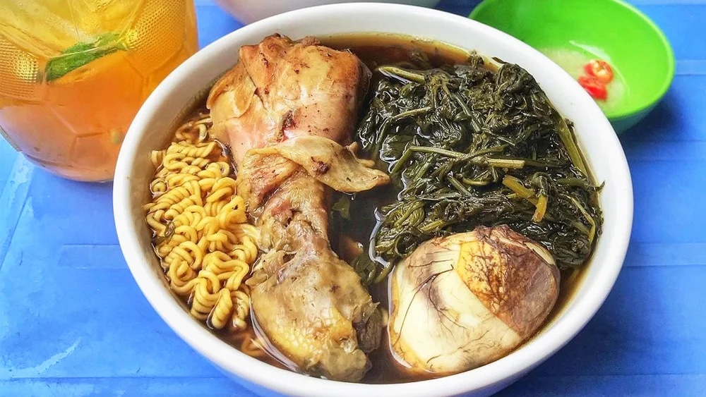 10-mon-an-vat-khong-the-bo-lo-vao-mua-thu-ha-noi-article-9
