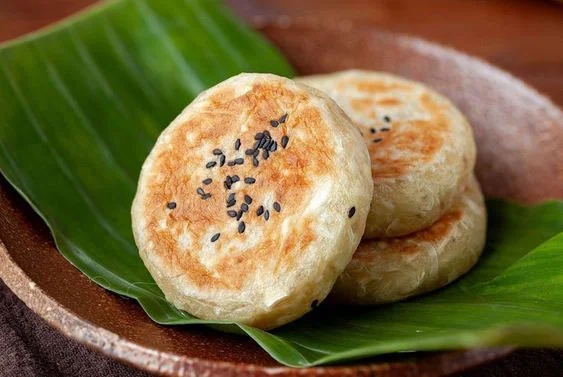 2-cach-lam-banh-khoai-mi-bang-noi-chien-khong-dau-1