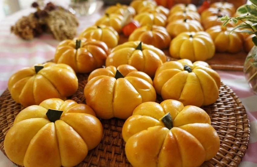 3-cach-lam-banh-bi-do-nuong-bang-noi-chien-khong-dau-1