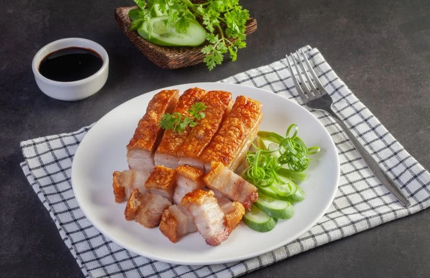 6-cong-thuc-nuong-thit-bang-noi-chien-khong-dau-ngon-nhu-ngoai-hang-1