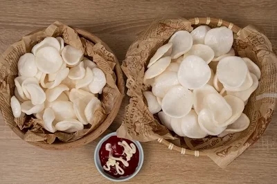 cach-chien-banh-phong-tom-bang-noi-chien-khong-dau-gion-rum-1