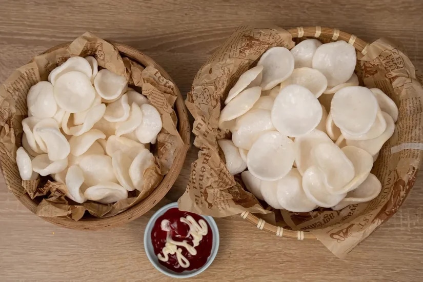 cach-chien-banh-phong-tom-bang-noi-chien-khong-dau-gion-rum-article-1