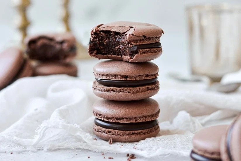 cach-lam-banh-macaron-bang-noi-chien-khong-dau-don-gian-article-8