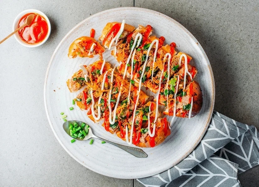 cach-lam-banh-mi-nuong-muoi-ot-bang-noi-chien-khong-dau-1