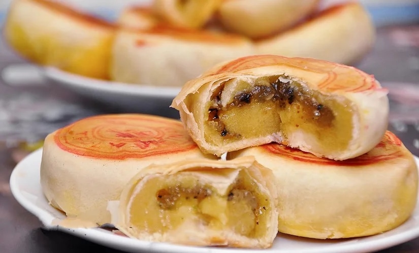 cach-lam-banh-pia-bang-noi-chien-khong-dau-don-gian-tai-nha-article-4