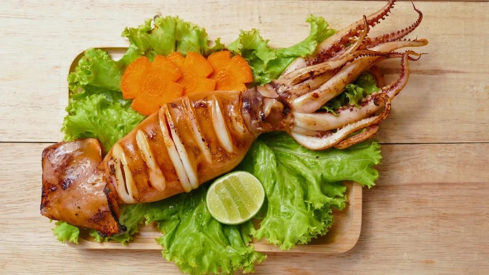 cach-lam-muc-nuong-sa-te-bang-noi-chien-khong-dau-1
