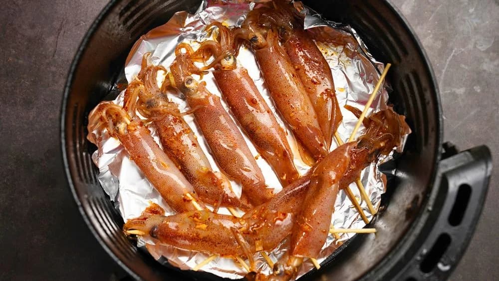 cach-lam-muc-nuong-sa-te-bang-noi-chien-khong-dau-article-4