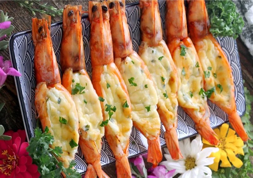 cach-lam-tom-nuong-pho-mai-bang-noi-chien-khong-dau-article-4