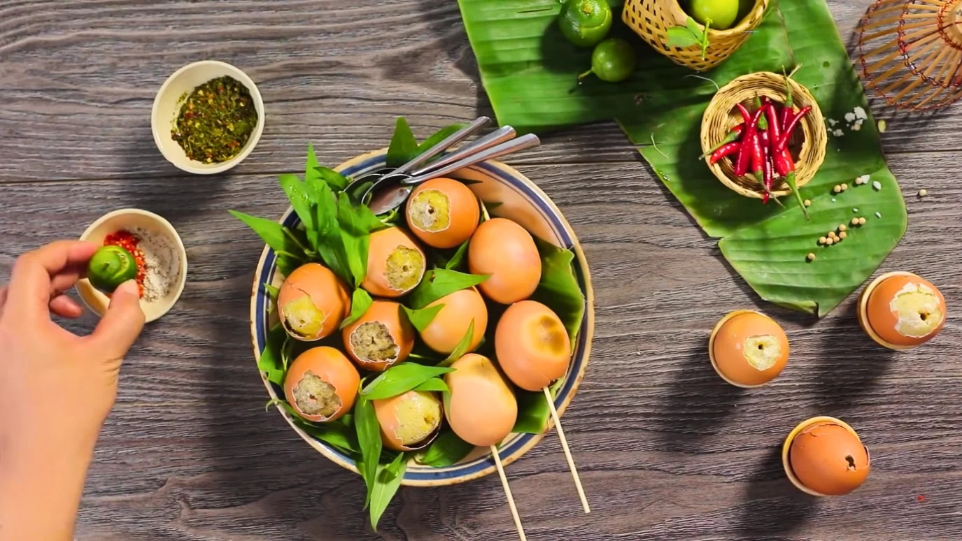 cach-lam-trung-ga-nuong-bui-beo-don-gian-tai-nha-article-7
