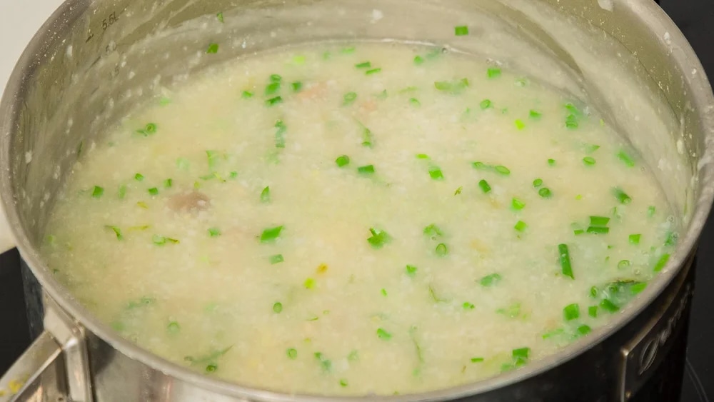 cach-nau-chao-hau-ngon-khong-tanh-bo-duong-cho-ca-nha-article-6