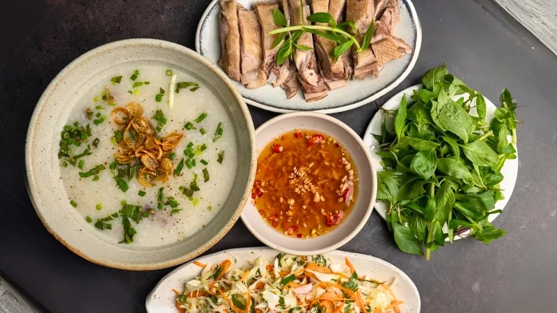 cach-nau-chao-vit-bang-noi-ap-suat-don-gian-tai-nha-article-8