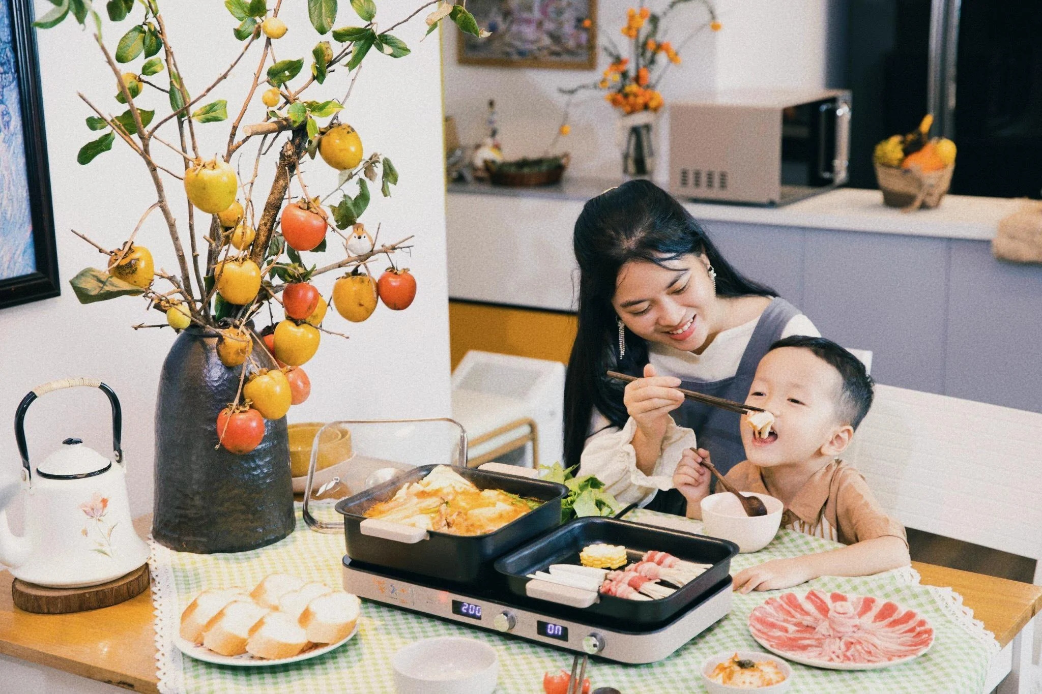 can-bep-4m-cua-ba-me-ha-thanh-dep-nhu-tap-chi-article-6