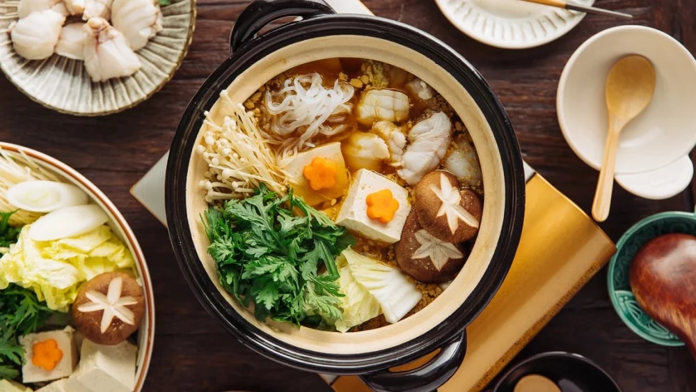 goi-y-15-mon-ngon-dai-tiec-tan-gia-thom-ngon-hap-dan-article-13
