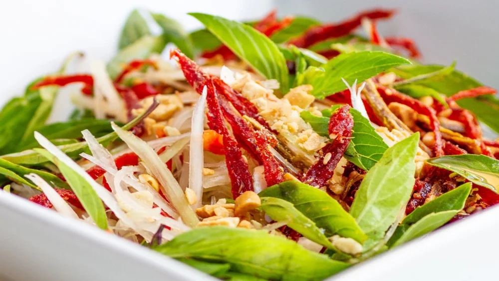 goi-y-15-mon-ngon-dai-tiec-tan-gia-thom-ngon-hap-dan-article-2