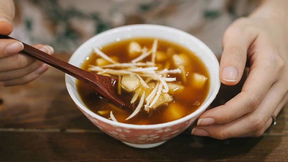 tong-hop-10-mon-che-nong-hoi-bo-duong-cho-mua-dong-article-2