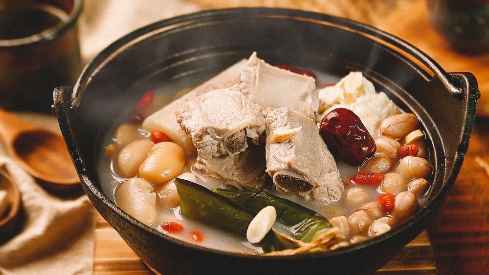 tong-hop-10-mon-ngon-ngay-mua-lanh-nhat-dinh-phai-thu-1